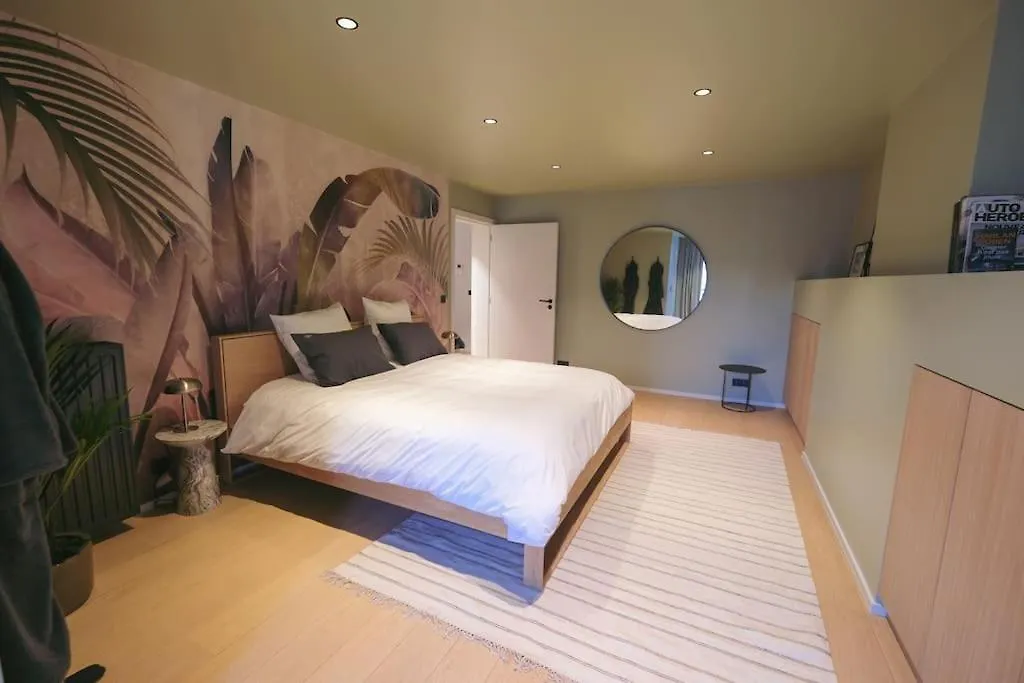 Апартаменты Luxury 200Sqm Appartment / Hot Tub / Sauna Брюссель Бельгия